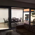 In Paradise With Heated Pool ラビン